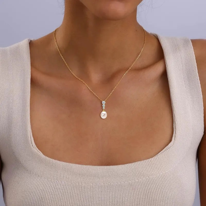 925 Sterling Silver Sereno Freshwater Natural Pearl Necklace - (Gold)