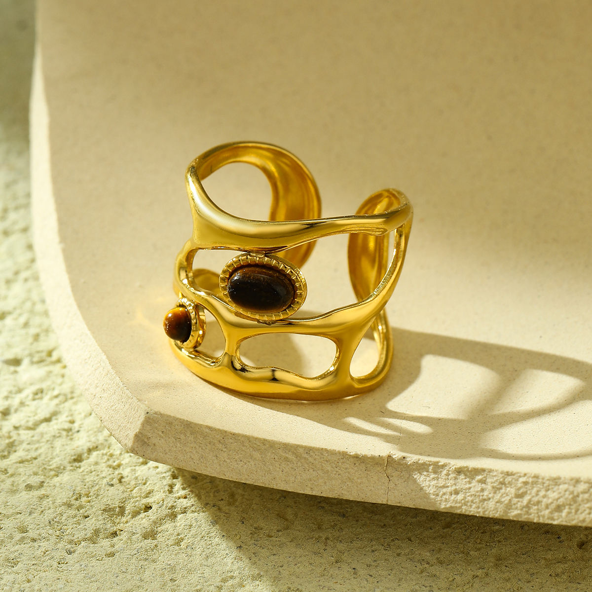Brown Marble Tone Hollow Abstract Ring (GOLD)