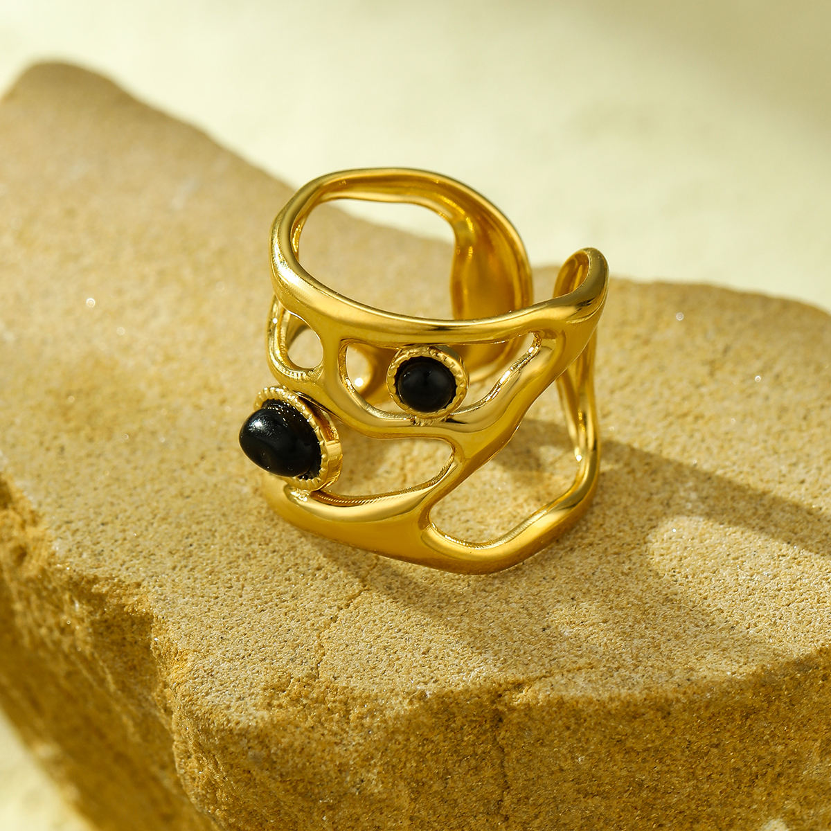 Black Hollow Abstract Ring (GOLD)