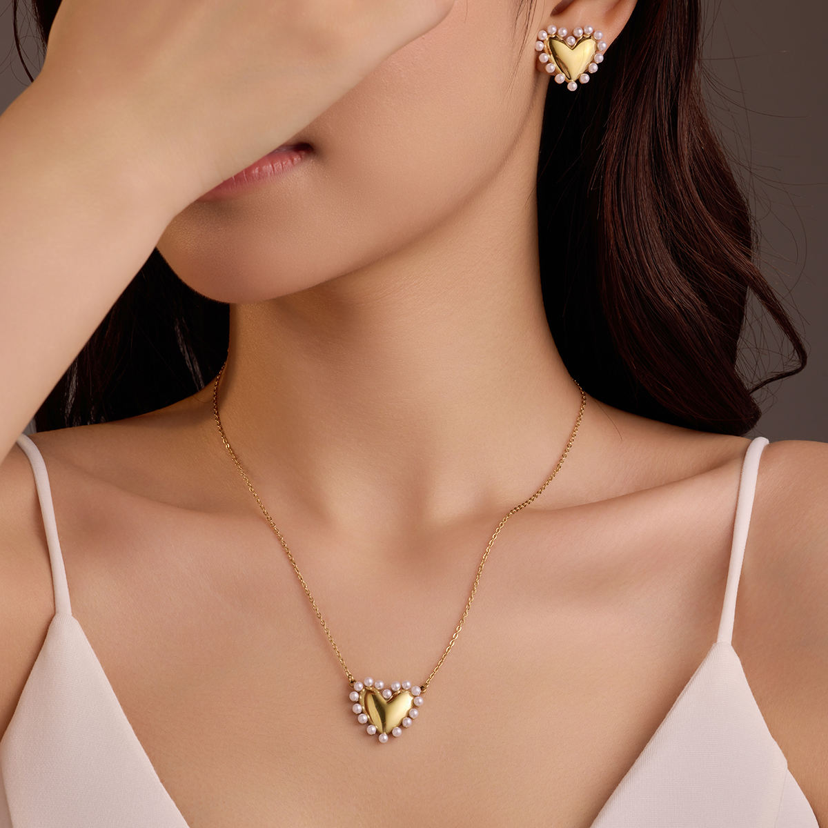 Pearl Heart Pendant Necklace (GOLD)