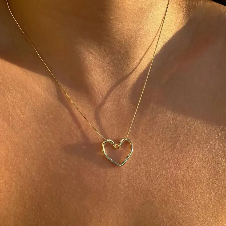 Heart Side Shaped Necklace (GOLD)