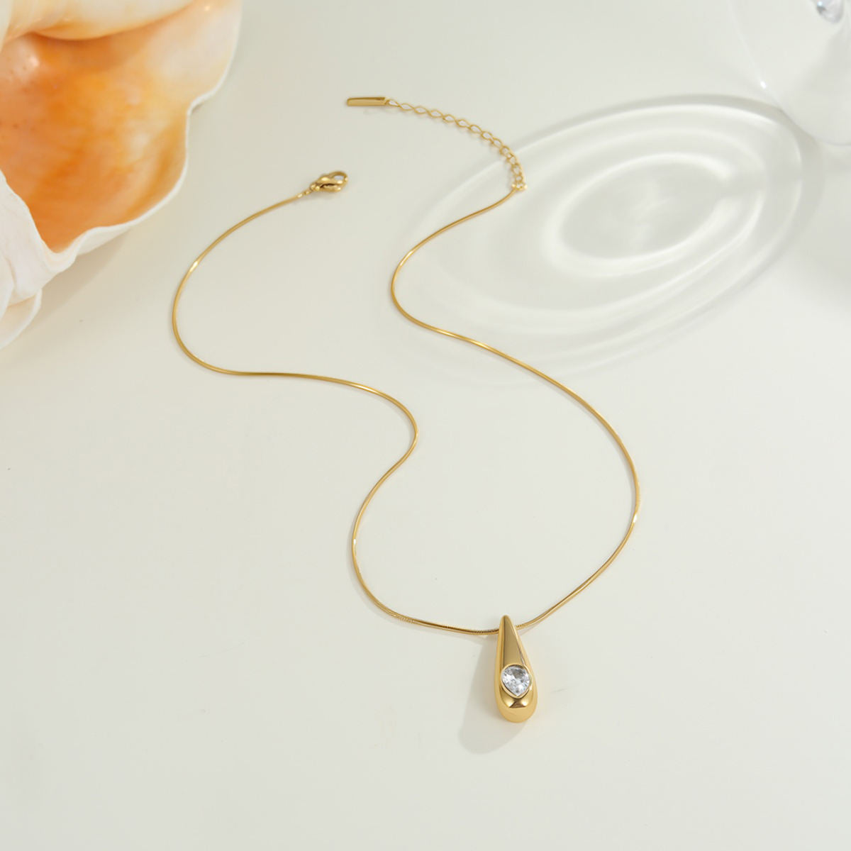 Charm Water Drop Zircon Necklace (GOLD)