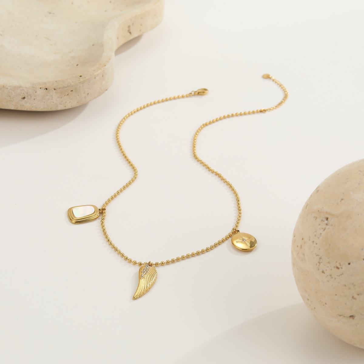 Vintage Feather With White Shell Hexagram Pendant Necklace (GOLD)
