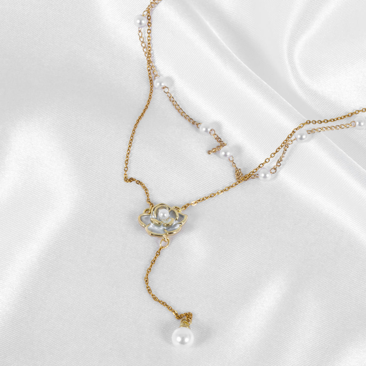 Layered Vintage Flower and Pearl Necklace (GOLD)