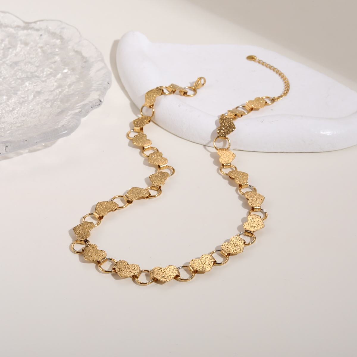 Vintage Retro Heart Link Chain Necklace (GOLD)