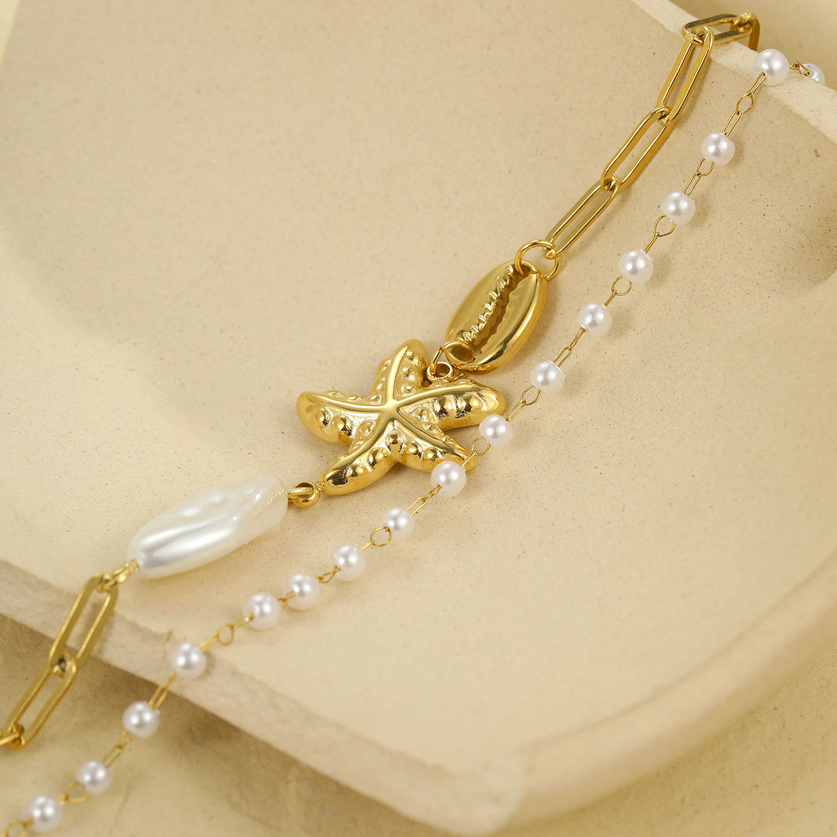Link Pearls Chain Layered Bracelet with Starfish and Sea Shell (GOLD)