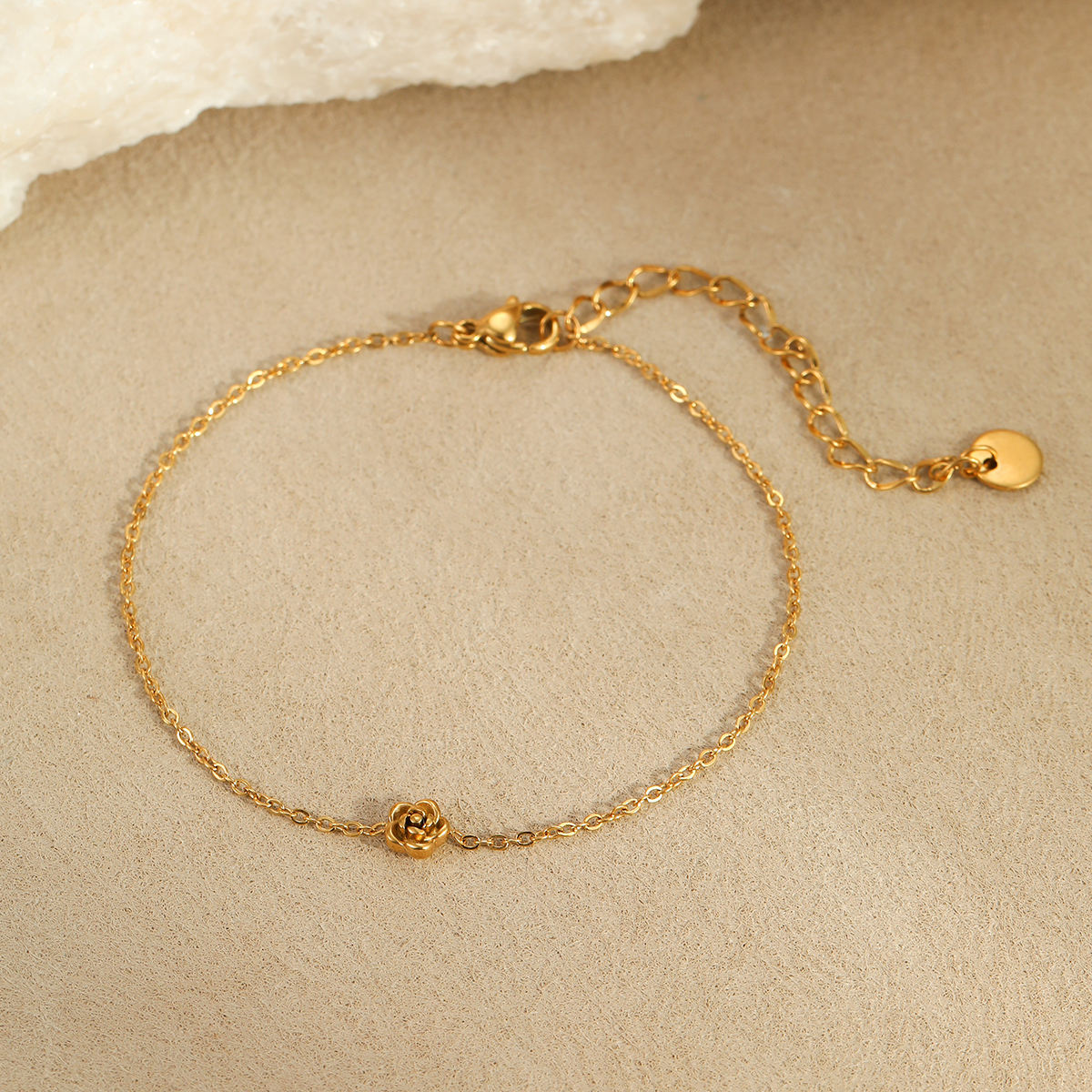 Cute Rose chain Bracelet (GOLD)
