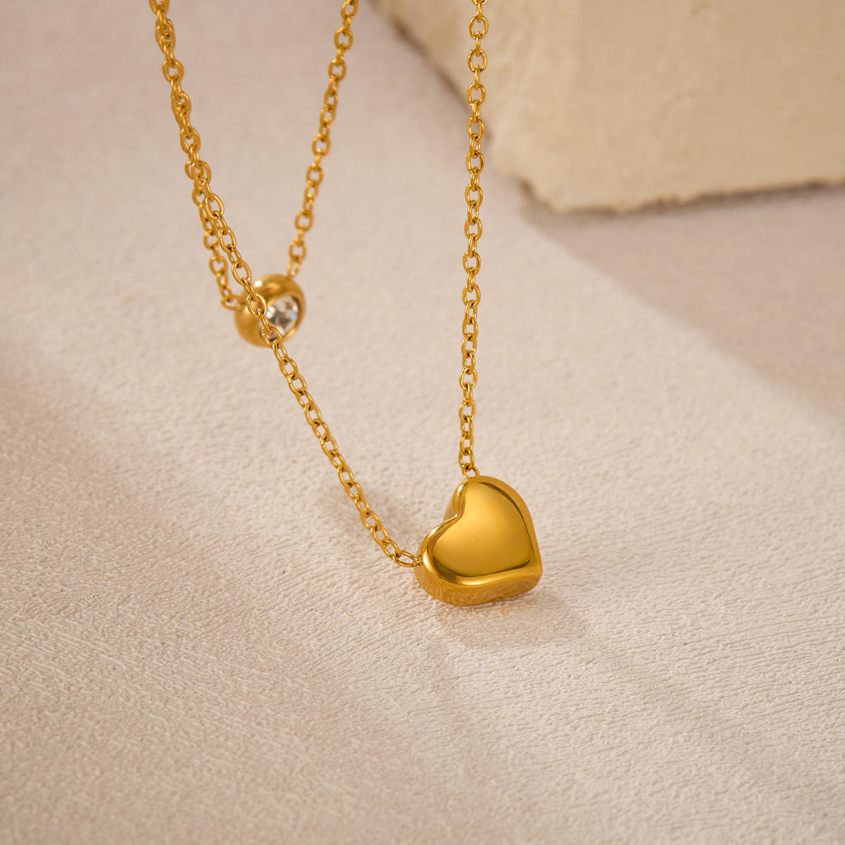 Layered Vintage Zircon Drop Heart Pendants Necklace (GOLD)
