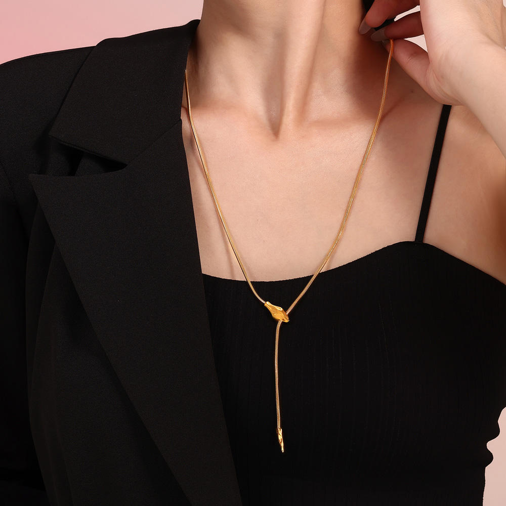 Green Eyes Snake Head Pendant Necklace (GOLD)